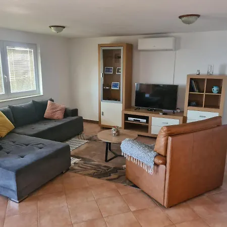 Apartment Panorama *